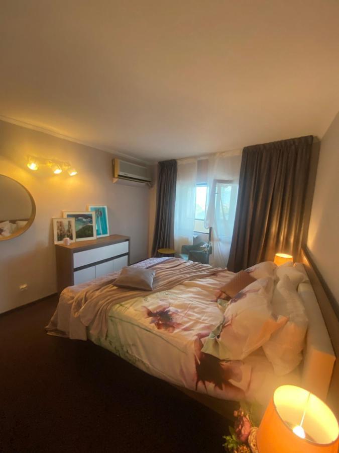 Victoriei Deluxe Suites Bucharest Exterior photo