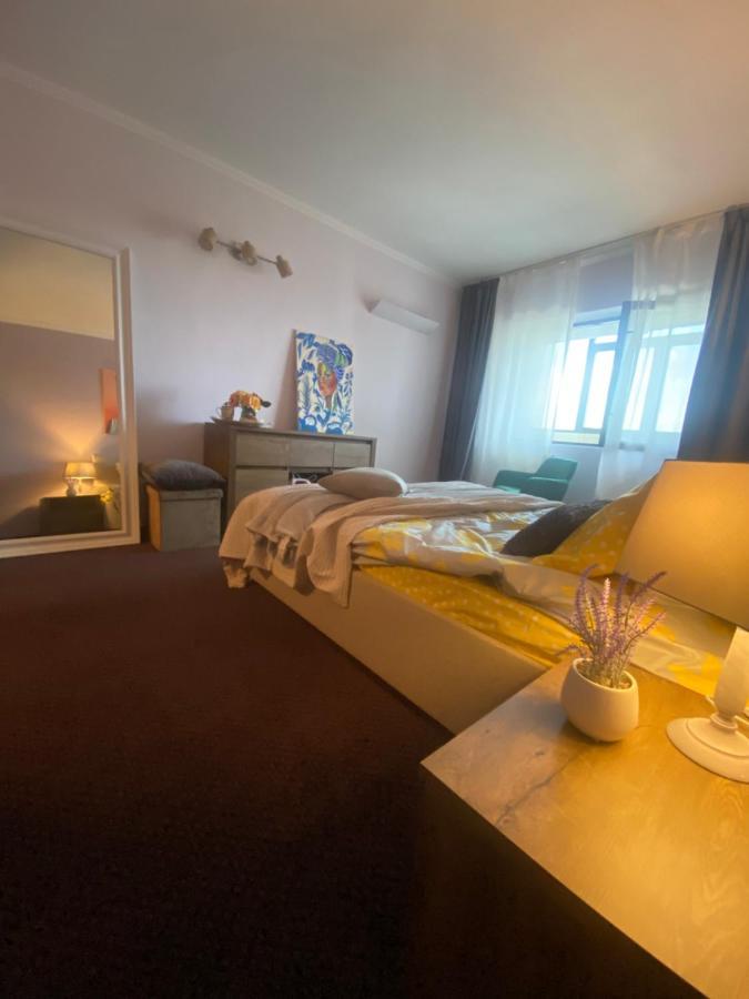 Victoriei Deluxe Suites Bucharest Exterior photo