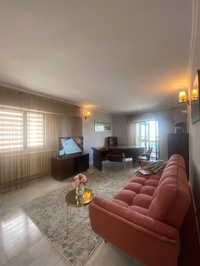 Victoriei Deluxe Suites Bucharest Exterior photo